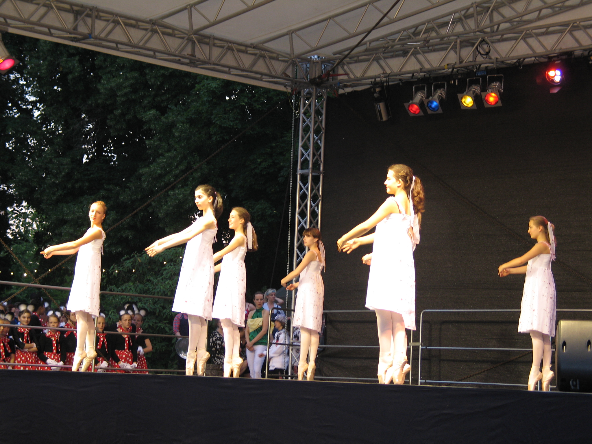 1. Brandenburger Tanzfest in Neuenhagen: 08.03.07.Musikschule F.Hensel